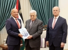 الرئيس يتسلم التقرير السنوي لصندوق الاستثمار الفلسطيني لعام 2025