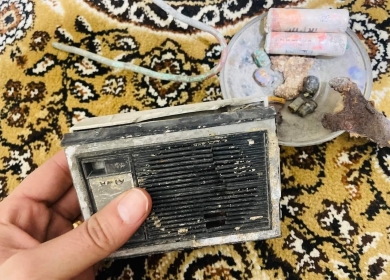 "ترانزستور" باجس أبو عطوان يذيع مجدداً أخبار الثورة