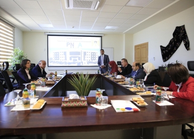 أبو زيد يبحث مع المديرة الإقليمية لمنظمة التعاون الاقتصادي والتنمية آفاق التعاون
