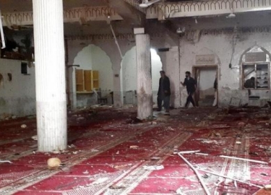 مقتل 30 شخصا إثر انفجار داخل مسجد في باكستان