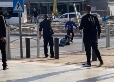 استشهاد شاب ومقتل 4 إسرائيليين في بئر السبع