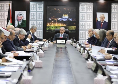 الحكومة تصادق على الاتفاق بين وزارتي "التربية" و"المالية" واتحاد المعلمين لوقف الإضراب