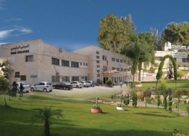 جامعة خضوري تستنكر اقتحام حرمها الرئيس في طولكرم