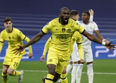 سكاي سبورتس: مدافع تشيلسي وافق على الانضمام إلى ريال مدريد
