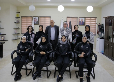 الفريق الرجوب: تطوير الكرة النسوية على رأس سلم أولويات الاتحاد