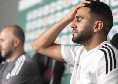 جدل لا يتوقف عن غياب محرز عن منتخب الجزائر.. وبلماضي يرد بحدة على “استمتاعه بعطلة في مراكش”