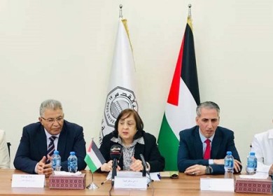 رام الله: وزيرة الصحة تفتتح مركزا للتعليم الطبي في "مجمع فلسطين"