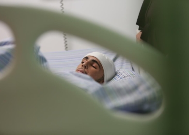 الجريح محمد التميمي... حياةٌ بين رصاصتين