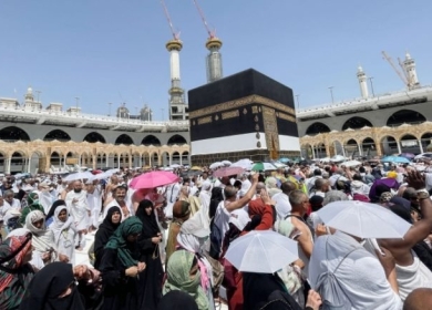 المسلمون يتدفقون إلى مكة في أول حج بعد جائحة كورونا