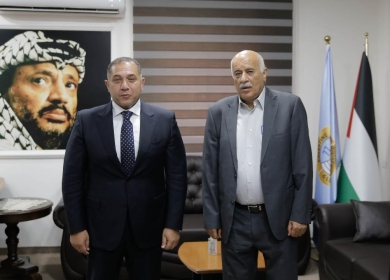 الرجوب يبحث مع السفير المصري آخر المستجدات السياسية