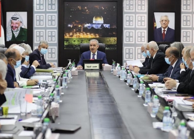 الحكومة تكلف وزراء الاختصاص بتقديم دراسات وتقارير لتحسين حجم الاستثمار في الصناعة والزراعة