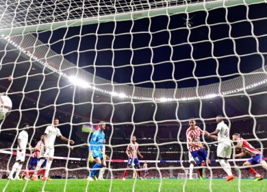 ريال مدريد ينتزع الفوز على أتليتيكو في الدوري الإسباني