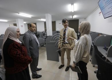 أبو زيد يطلع ممثل "جايكا" على إنجازات ديوان الموظفين والمدرسة الوطنية للإدارة