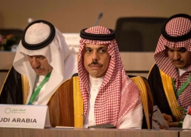 وزير الخارجية السعودي يهنئ الدكتور محمد مصطفى بتكليفه تشكيل الحكومة