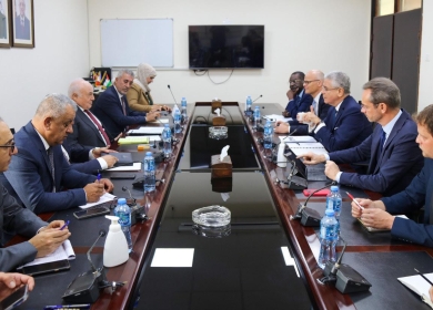بشارة يطلع وفدا من البنك الدولي على الأوضاع المالية والاقتصادية