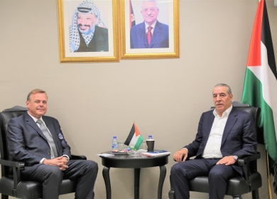 الشيخ يستقبل السفير الهولندي الجديد لدى دولة فلسطين