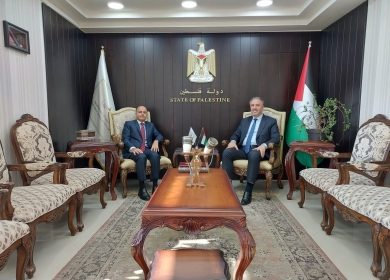 الوزير عساف يستقبل السفير المصري