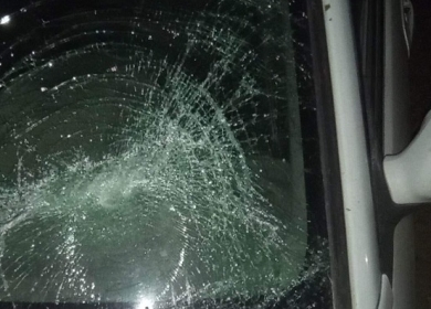 مستوطنون يهاجمون مركبات المواطنين في حوارة جنوب نابلس