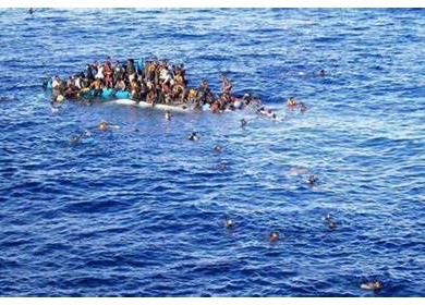 أكثر من 30 مفقودا إثر غرق قاربين لمهاجرين قبالة إيطاليا