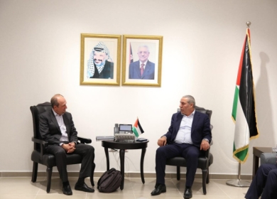 الشيخ يؤكد على ضرورة التدخل الامريكي المؤثر للضغط على اسرائيل ووقف تصعيدها ضد الشعب الفلسطيني