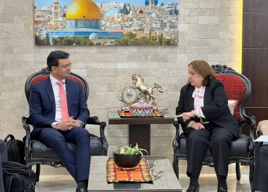 الكيلة تبحث التعاون المشترك مع بعثة من الخبراء الصحيين في البنك الدولي