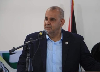 عبيد: المطلوب من "حماس" تغليب المصلحة الوطنية وعدم الرهان على حساب دم شعبنا
