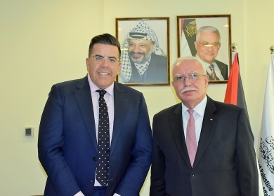 المالكي يدعو استراليا للاعتراف بدولة فلسطين