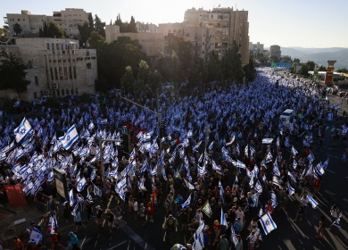 تجدد التظاهرات ضد حكومة نتنياهو وخطتها لإضعاف القضاء