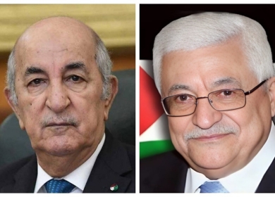 الرئيس يجري اتصالا هاتفيا مع الرئيس الجزائري