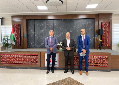 أبو زيد يبحث التعاون مع سفير بلغاريا