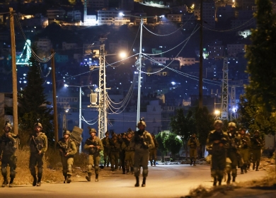 إصابات بالرصاص والاختناق خلال اقتحام قوات الاحتلال نابلس