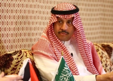 منظمة التحرير و"الخارجية" ترحبان بزيارة السفير السعودي وتعتبرانها محطة تاريخية لتطوير العلاقات الثنائية