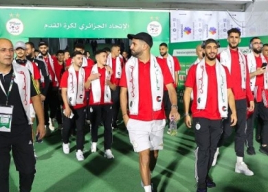 المنتخب الجزائري يتضامن مع الشعب الفلسطيني