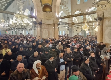 13 ألف مواطن فقط يؤدون صلاة الجمعة في المسجد الأقصى بسبب إجراءات الاحتلال