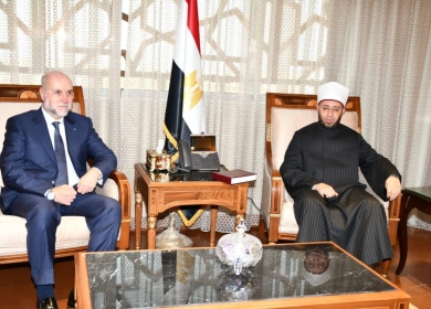الهباش يلتقي وزير الأوقاف المصري ويؤكد عمق العلاقات المصرية الفلسطينية