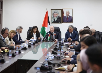 رئيس الوزراء يبحث مع مؤسسات أممية وإغاثية دولية ومحلية مضاعفة جهود تخفيف معاناة أهلنا في قطاع غزة