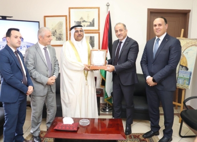 السفير العكلوك يلتقي رئيس البرلمان العربي