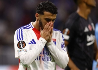 بعد كارثة ليون.. ريان شرقي يطرق أبواب منتخب الجزائر