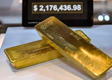 الذهب يرتفع في أسبوع تداول قصير بسبب العطلات