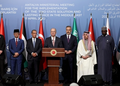 مصطفى: الأولوية الآن هي وقف إطلاق النار في قطاع غزة لمعالجة الأوضاع الإنسانية الكارثية ولبدء الإعمار الشامل