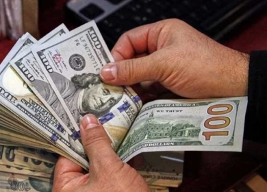 الدولار بالقرب من أعلى مستوى في أسبوع وسط الضبابية حول حرب إيران