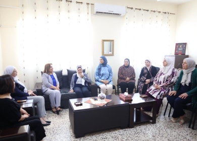 وزيرة شؤون المرأة تزور "سيدات أريحا الخيرية" وتؤكد: الجمعيات النسوية شريك أساسي في قيادة التغيير المجتمعي
