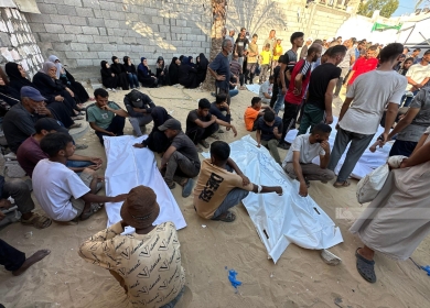 شهيدان وعدد من الجرحى جراء استهداف الاحتلال منتظري المساعدات شمال مدينة غزة