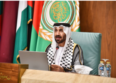 رئيس البرلمان العربي يرحب ببيان 28 دولة تطالب بوقف فوري للحرب ورفض التهجير ويعتبره تحولًا إيجابيًا في الموقف الدولي تجاه كارثة غزة