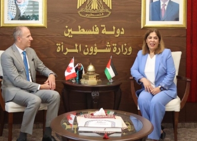 وزيرة المرأة تطلع ممثل كندا لدى فلسطين على واقع المرأة الفلسطينية في ظل العدوان
