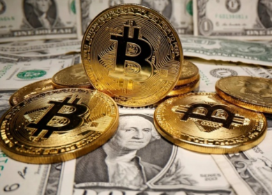 البتكوين تحطم رقماً قياسياً جديداً... وتتجاوز 125 ألف دولار