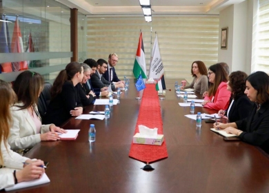 وزيرة الخارجية تستقبل وفد العلاقات مع فلسطين في البرلمان الأوروبي وتتلقى اتصالًا من نظيرتها الرومانية