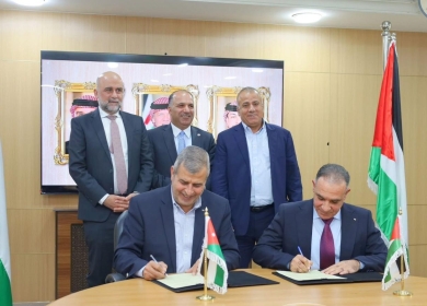 فلسطين والأردن توقّعان مذكرة تفاهم لتعزيز التعاون في مجال الربط الكهربائي الإقليمي