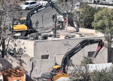 الاحتلال يهدم منزلا في سلوان جنوب المسجد الأقصى