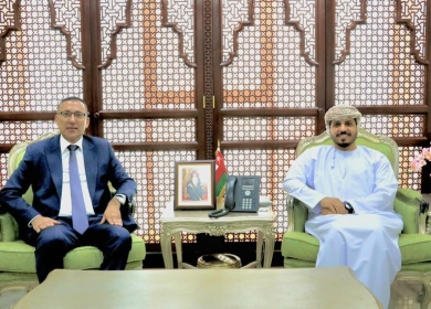 الرويضي يبحث مع الهيئة العُمانية للأعمال الخيرية التعاون والدعم الإنساني المقدم لفلسطين